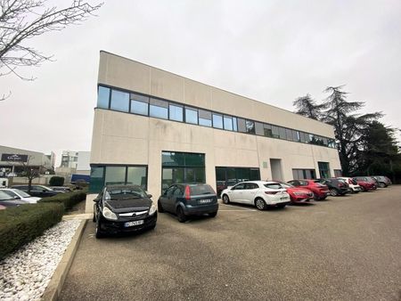 bureaux 355 m²