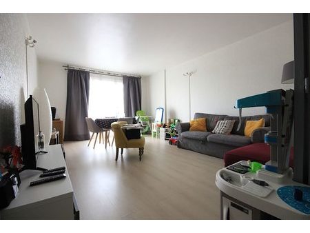 location appartement 3 pièces 69.24 m²