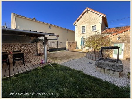 maison de village  saint georges les baillargeaux