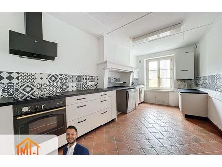 vente maison 6 pièces 200 m² montfort-le-gesnois (72450)