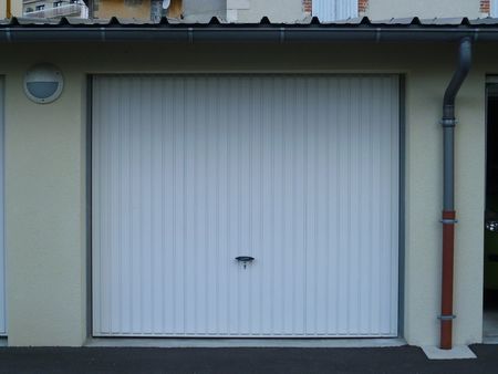garage à louer (rue de la gare - aurillac)
