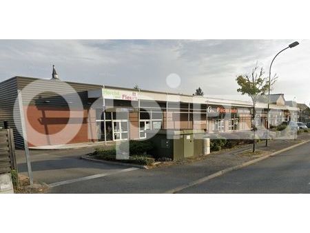 local commercial 130 m²