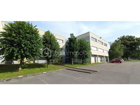 bureaux 96 m²