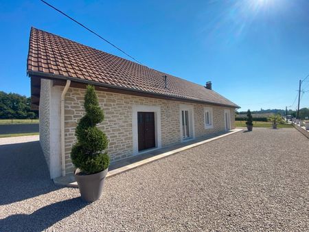 maison trois chambres avec garage