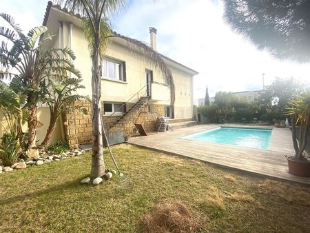 villa 10 pièces 177 m²