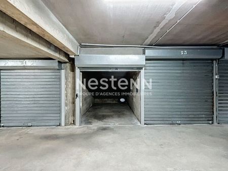 parking/box 1 pièce 15 m²