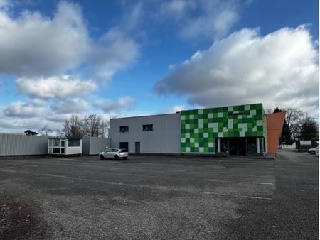 local commercial 548 m²