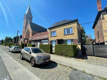 maison à vendre de 425 m2 à la frontière belge