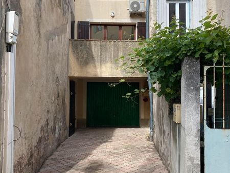 maison t3 de village 92 45 mètres carrés avec garage  cellier  cour et terrasse