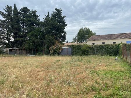 terrain 784 m² pernes les fontaines