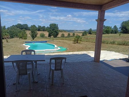 villa récente 85 m²+ garage  jardin clos de 3500 m² +piscine