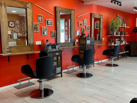 salon de coiffure 40 m² port jerome sur seine