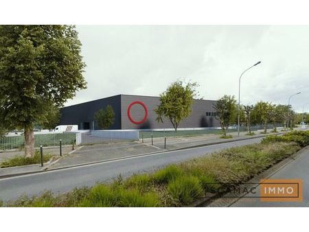 local industriel 7 900 m²