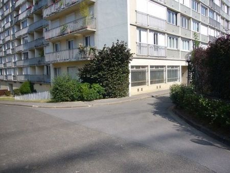 bureau 115 m²