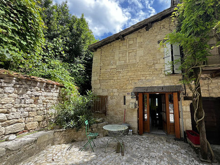 maison de village avec vue panoramique et garage