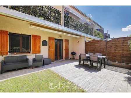 appartement avec terrasse et jardin