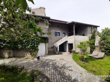 tres jolie maison de village avec jardin et annexes