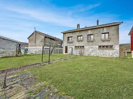 maison 4 façades dans les ardennes françaises à aubrives