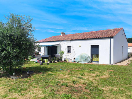 vente maison au champ-saint-père (85540) : à vendre / 118m² le champ-saint-père