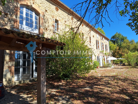 a vendre sud tarn (81) ferme divisée en 3 logements avec terrain et dépendances