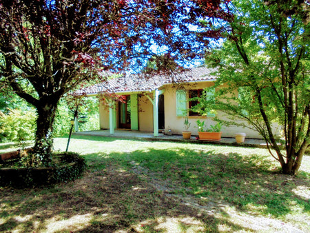 maison individuelle de 4 chambres dans un village recherché proche d'aubeterre et riberac 