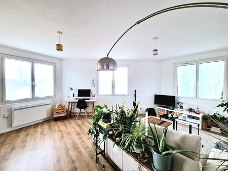 appartement 3 pièces - 80 m²