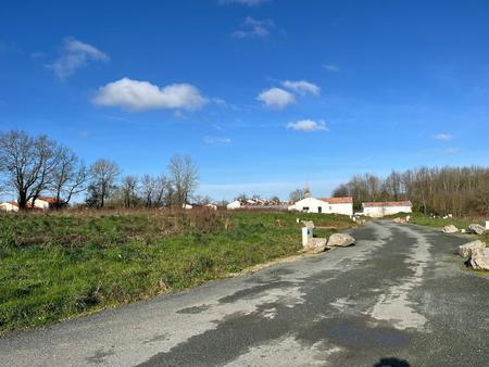 vente terrain à bellevigny (85170) : à vendre / bellevigny