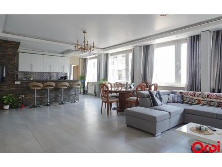 location appartement  m² t-5 à lyon 7  2 400 €