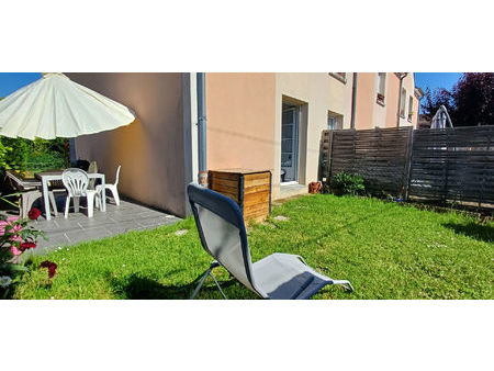 triplex 3 chambres avec jardin  balcon en centre-ville etrechy