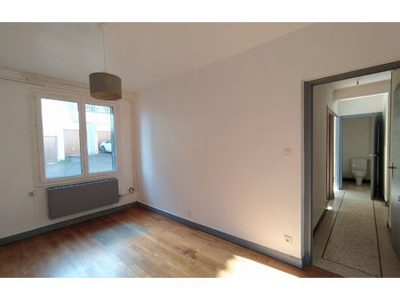 location appartement 2 pièces 40 m² blanzat (63112)