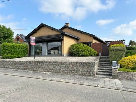 villa - 3 chambres - bureau - garage - jardin - piscine