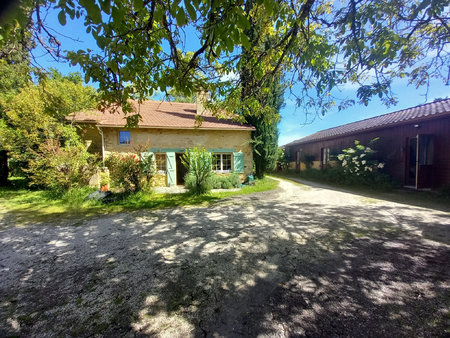 corps de ferme perigourdin en pierre