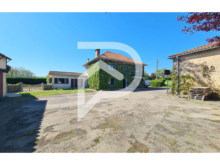 vente maison 8 pièces 200 m² tilh (40360)