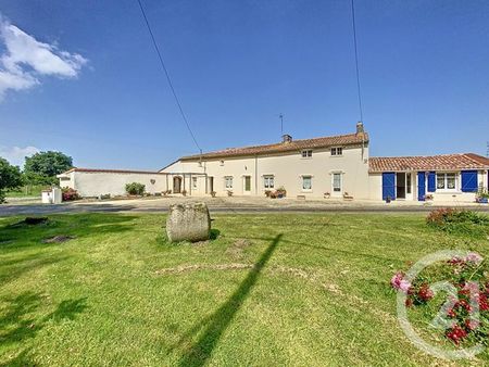 maison à vendre - 8 pièces - 240 21 m2 - nueil les aubiers - 79 - poitou-charentes