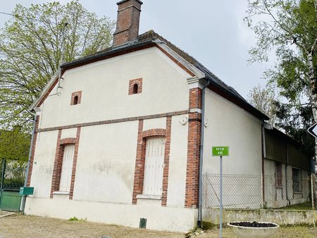 maison avec jardin  grand garage et hangar