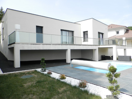 lons-le-saunier (39)  à vendre maison contemporaine 122 m²  piscine  terrain 604 m²