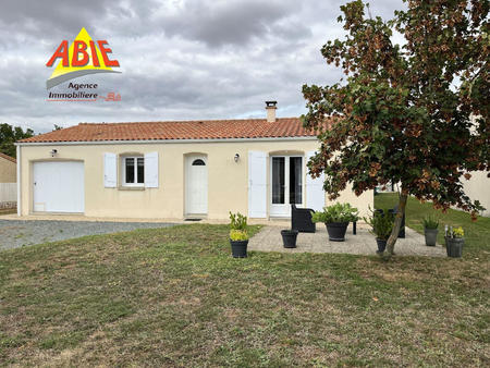 vente maison à benet (85490) : à vendre / 67m² benet