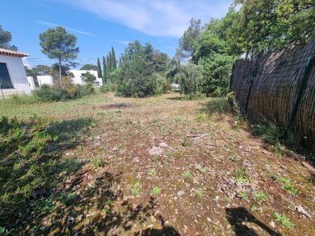 terrain à bâtir à le cannet-des-maures (83340)