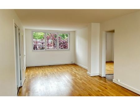 location appartement  66.98 m² t-3 à châtillon  1 238 €