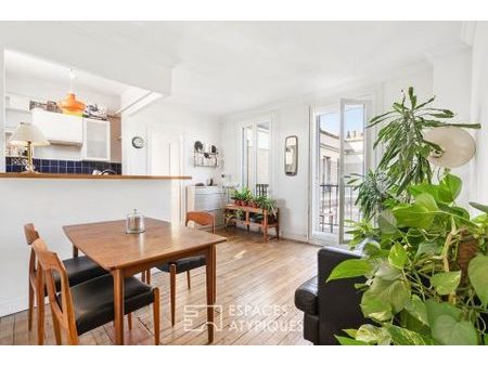 appartement avec balcon et vue dégagée en dernier étage