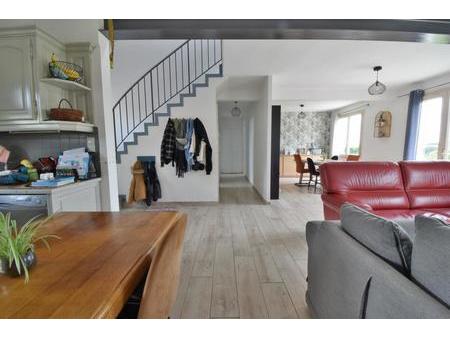 vente maison à vritz (44540) : à vendre / 135m² vritz