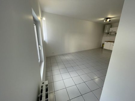 location appartement 1 pièce 24 m²
