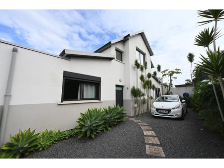 villa duplex f4 -vue mer-piton st-leu