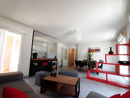 location appartement 4 pièces 84 m²