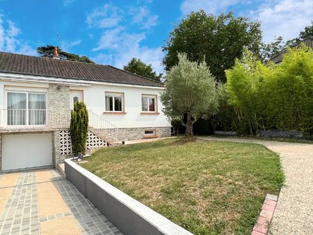 location maison 5 pièces 83 m2 à joué-lès-tours