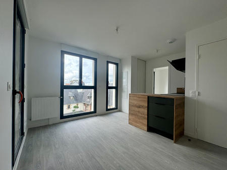 location appartement 2 pièces à pleyben (29190) : à louer 2 pièces / 25m² pleyben