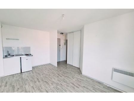 location appartement  22 m² t-1 à albi  335 €