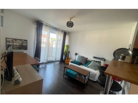location appartement  39 m² t-1 à montlhéry  702 €
