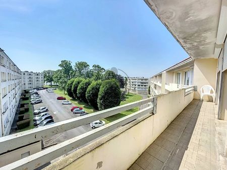 vente appartement 4 pièces 77 m2 à saint-quentin