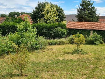 vente terrain 775 m2 à bourg-et-comin